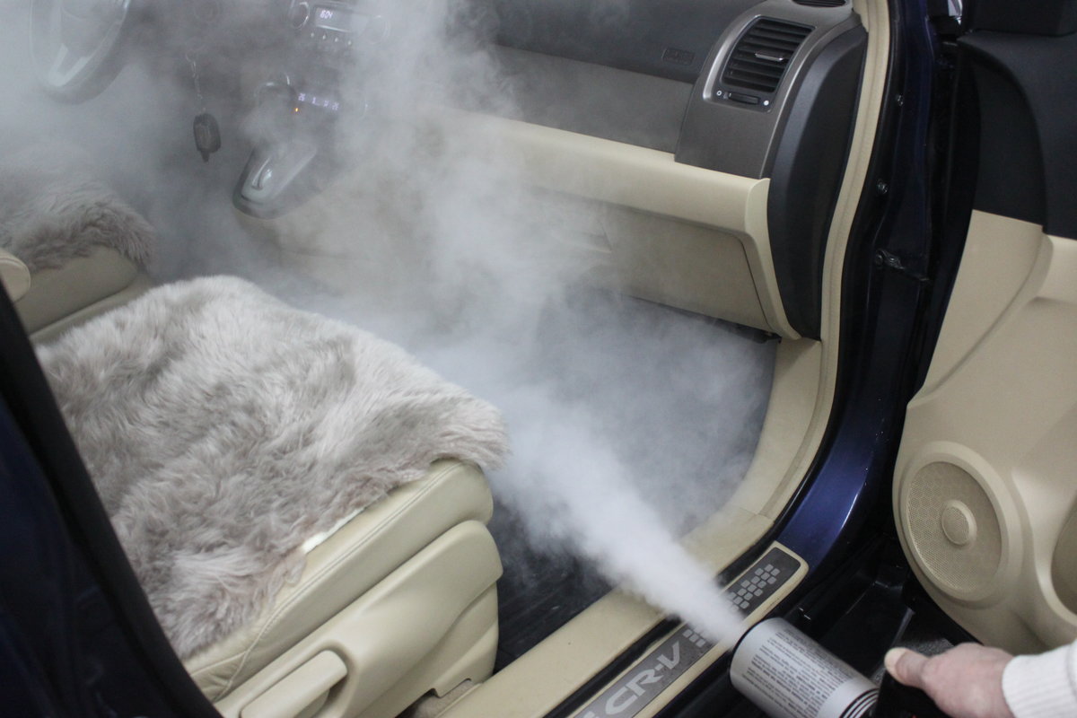 удаление запаха в автомобиле
